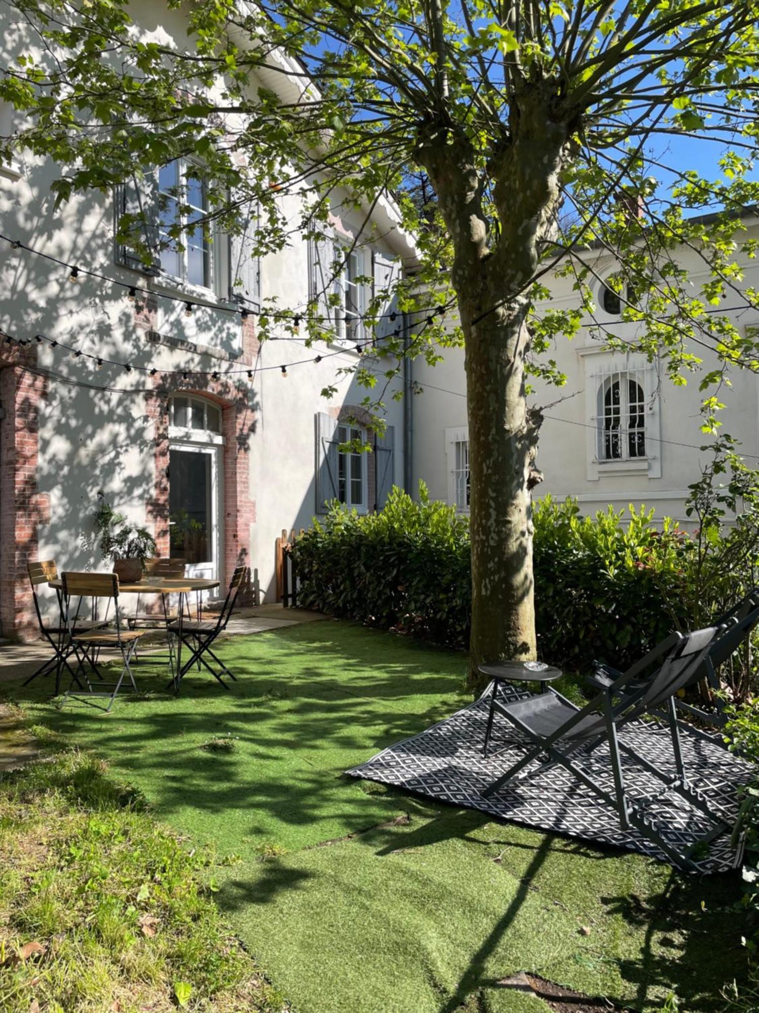Maison A Avec Jardin Privatif Dans Domaine Des Crozes Vienne  Bagian luar foto
